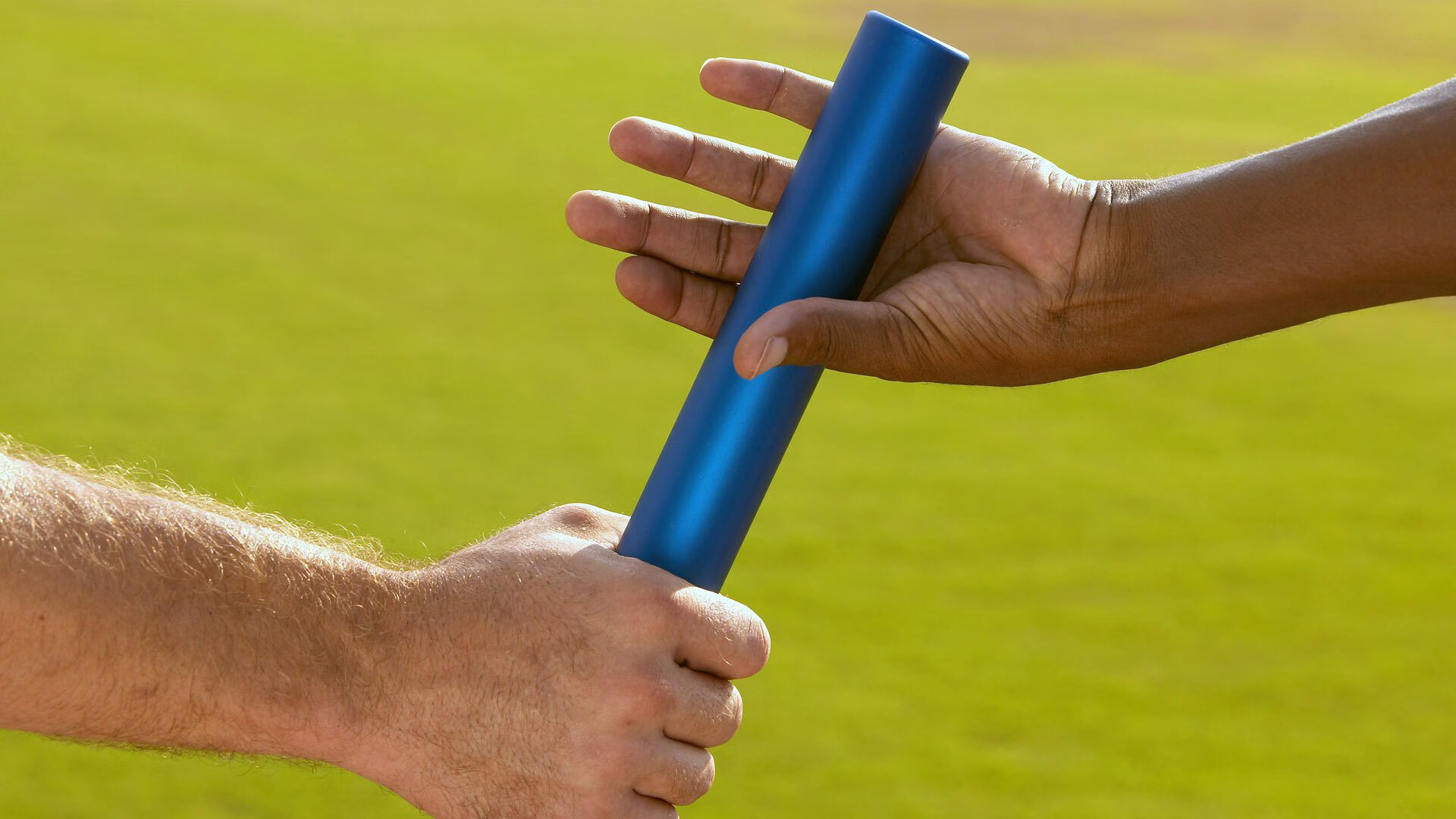 冠军球队球员参与校园讲座激励学生追梦,球队冠军感言一句话